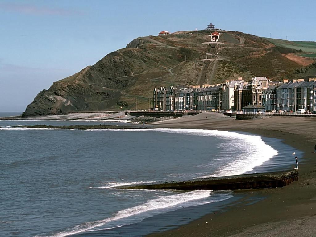 Harry'S Hotel & Restaurant Aberystwyth Ngoại thất bức ảnh