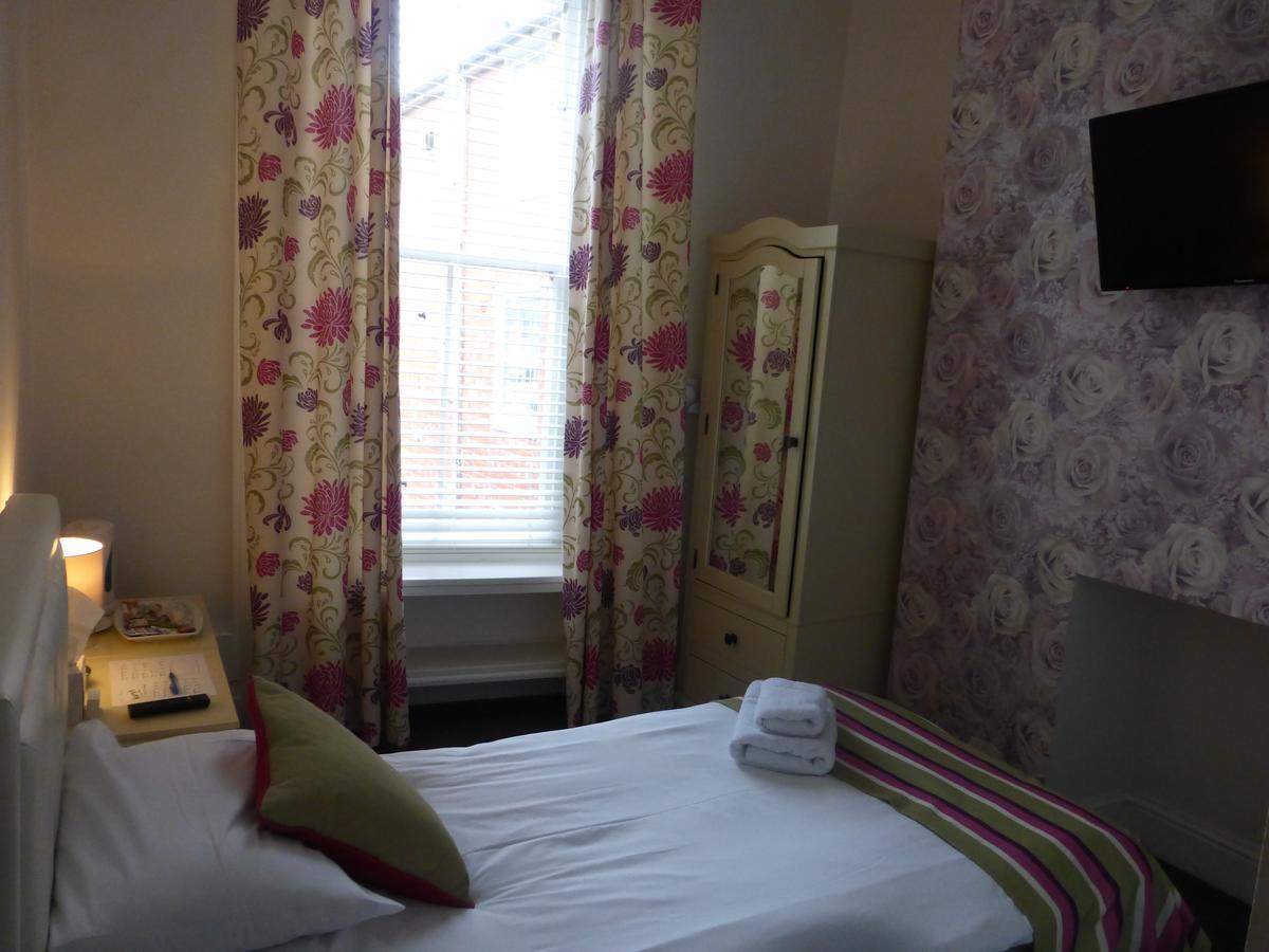 Harry'S Hotel & Restaurant Aberystwyth Ngoại thất bức ảnh